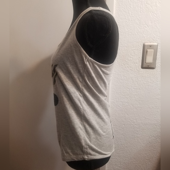 Disney cut up tank Micky Mouse - Picture 2 of 4